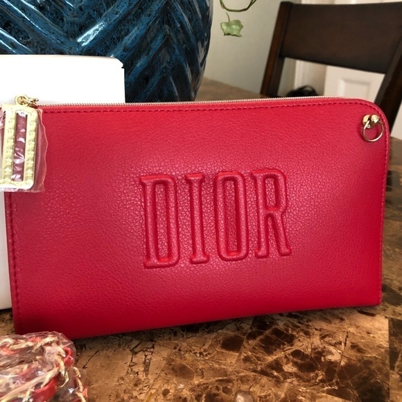 DIOR Cosmetic bag converted to crossbody BNWB, perfect brand new condition - Picture 2 of 14